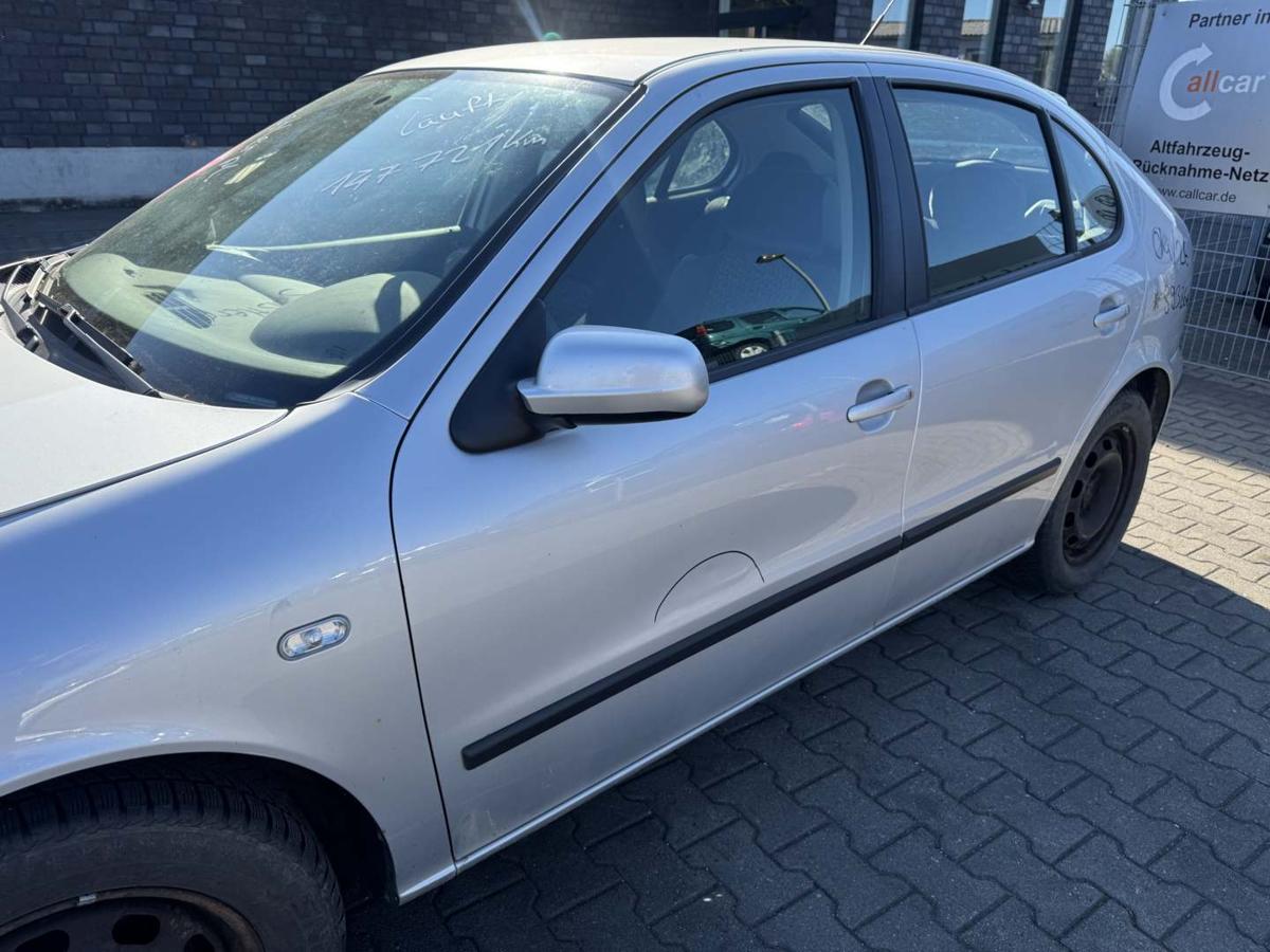 Seat Leon 1M original T&uuml;r vorn links LS7N Gris Artico Rohbau Bj.2000